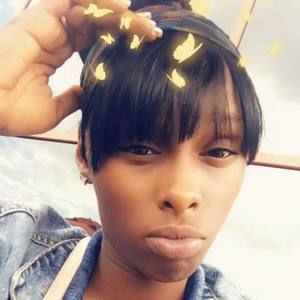 Meet your Posher, Desiree